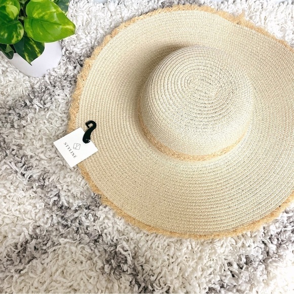 Frayed Edge Straw Floppy Hat - Picture 9 of 9